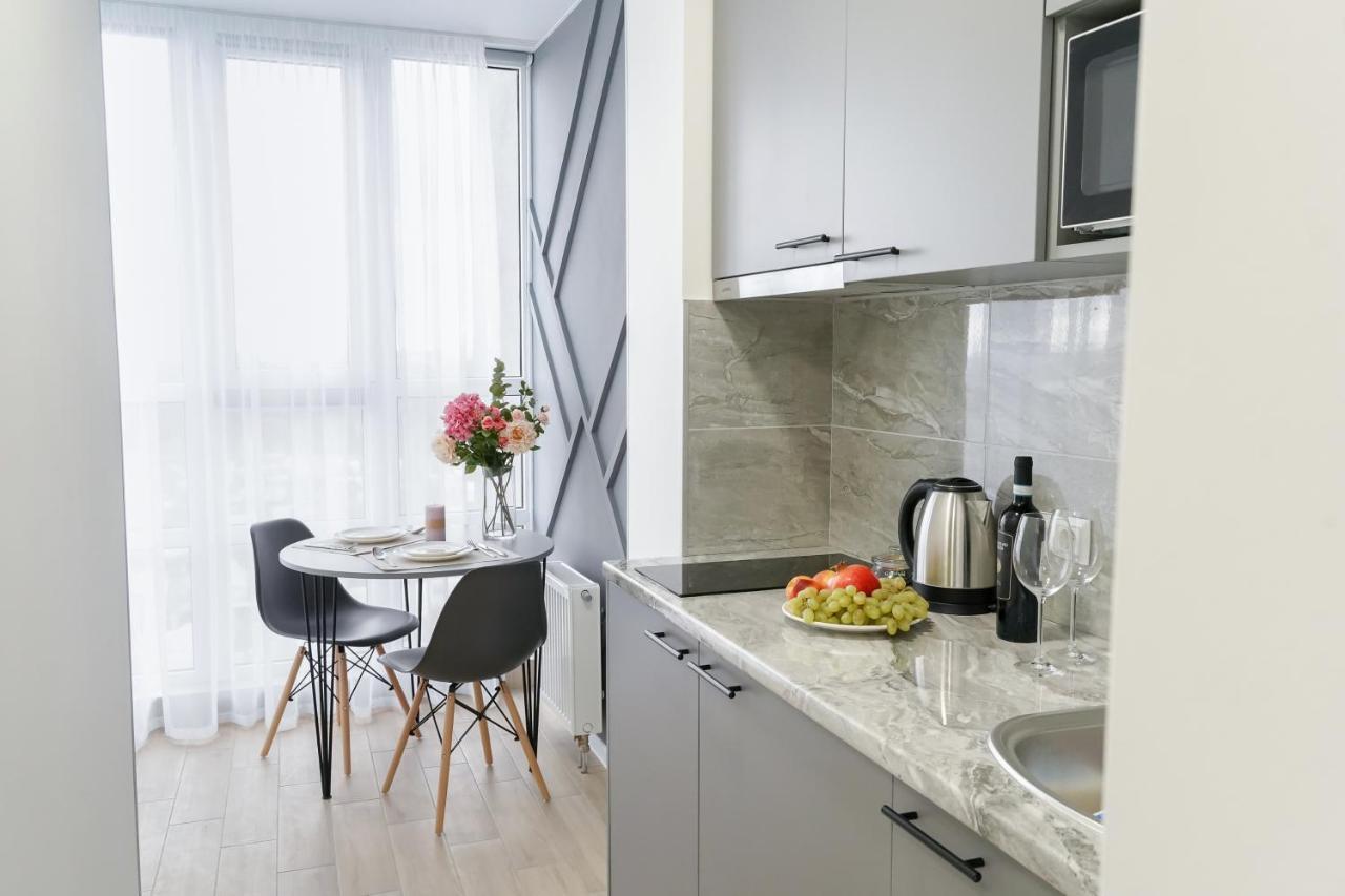 Cozy Modern Apartments Kijów Zewnętrze zdjęcie