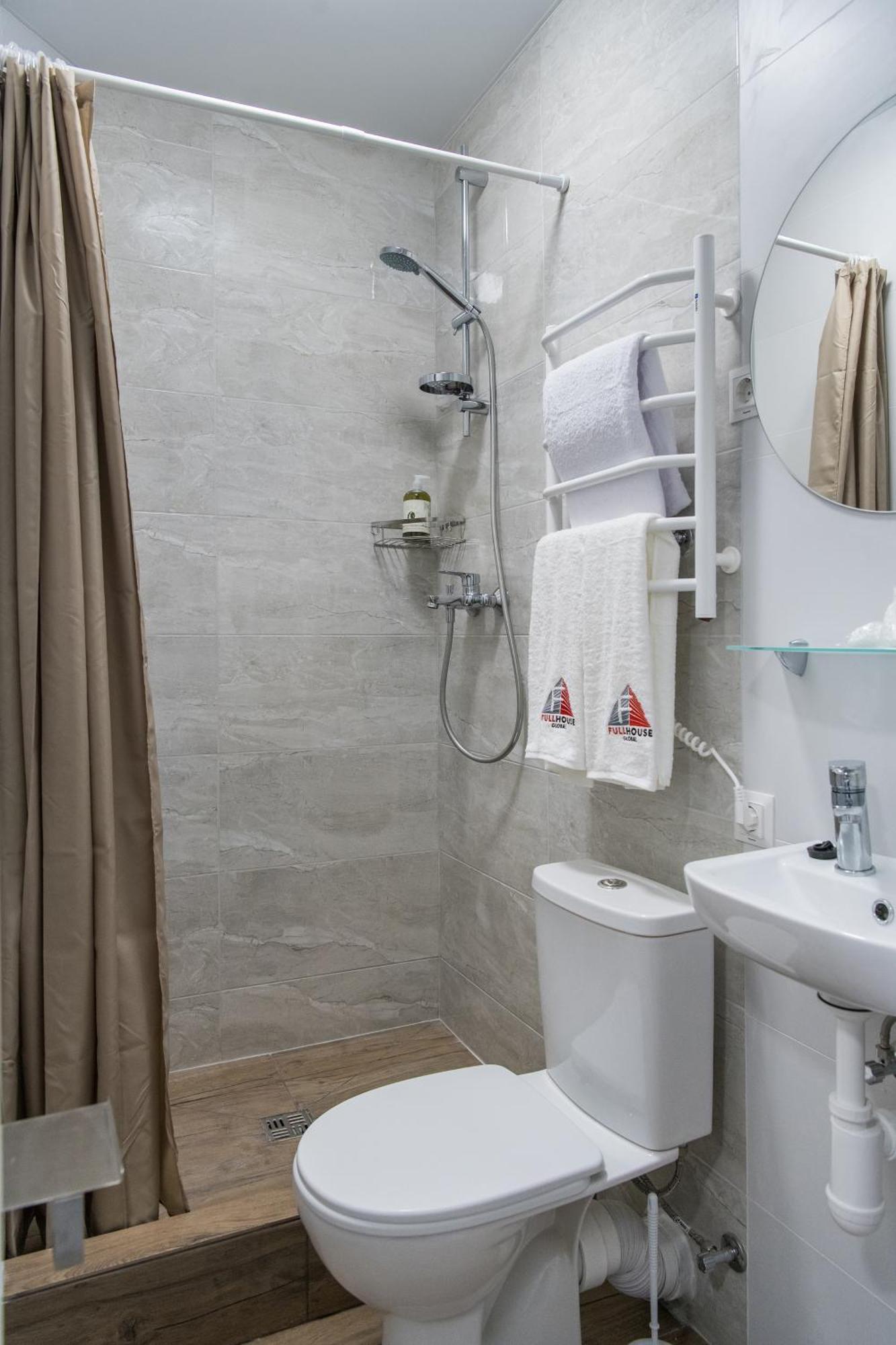 Cozy Modern Apartments Kijów Zewnętrze zdjęcie
